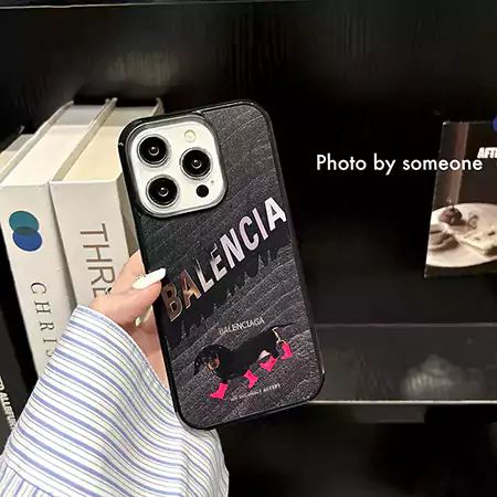 Balenciaga iPhone17 Pro アクリルケース