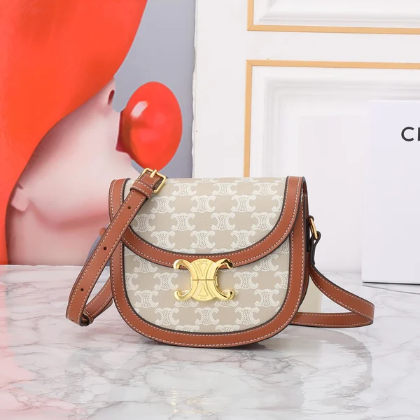 CELINE ティーン ブザス トリオンフ ショルダーバッ