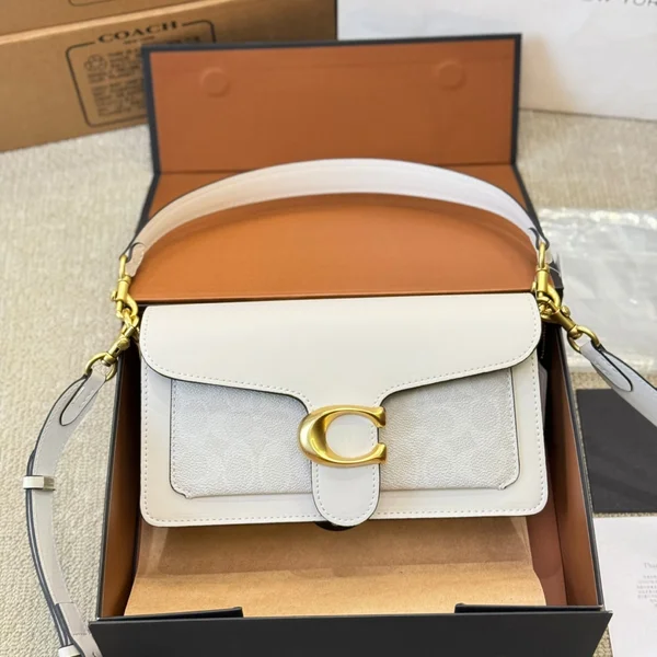 コーチ タビー バッグ