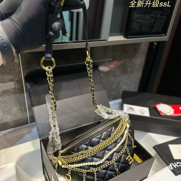 シャネル ショルダーバッグ