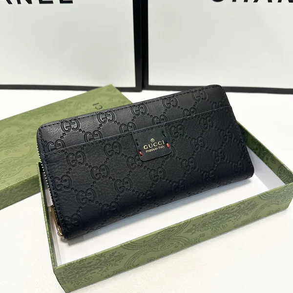グッチ ラウンドファスナー長財布