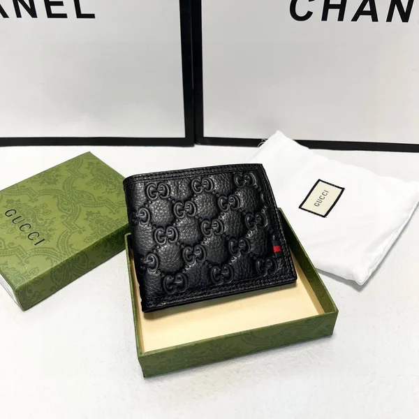 グッチ メンズ 二つ折り財布