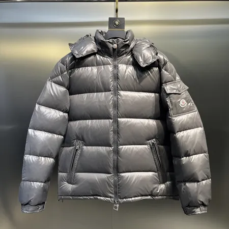 モンクレール moncler ダウン ジャケット 偽物激安通販