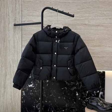 プラダ prada ダウン ジャケット 偽物N級品激安
