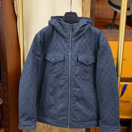 ルイヴィトン louis-vuitton ダウン ジャケット 偽物激安通販