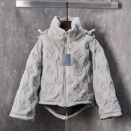 ルイヴィトン louis-vuitton ダウン ジャケット スーパーピーN級品激安