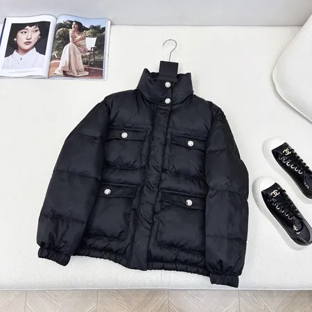 セリーヌ celine ダウン ジャケット コピーN級品激安