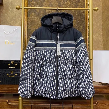ディオール dior ダウン ジャケット 偽物激安通販
