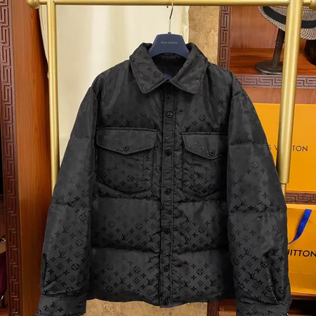 ルイヴィトン louis-vuitton ダウン ジャケット 偽物N級品激安