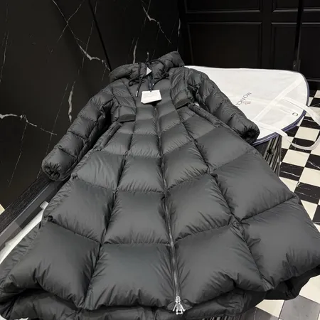 モンクレール moncler ダウン ジャケット コピー激安通販