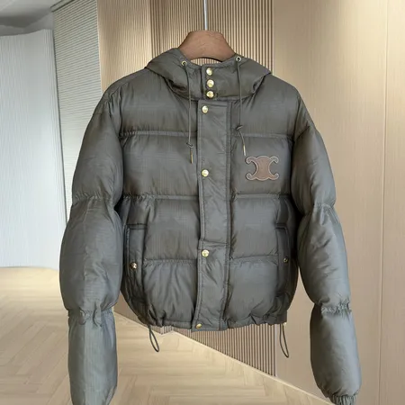 セリーヌ celine ダウン ジャケット 偽物N級品激安