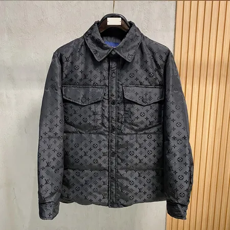 ルイヴィトン louis-vuitton ダウン ジャケット 偽物激安通販