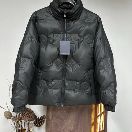 ルイヴィトン louis-vuitton ダウン ジャケット スーパーピーN級品激安