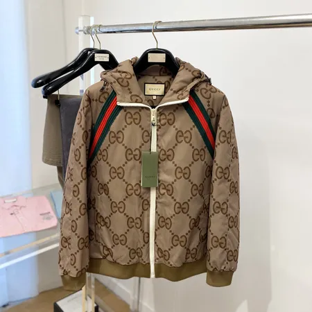 グッチ gucci ダウン ジャケット スーパーピーN級品激安
