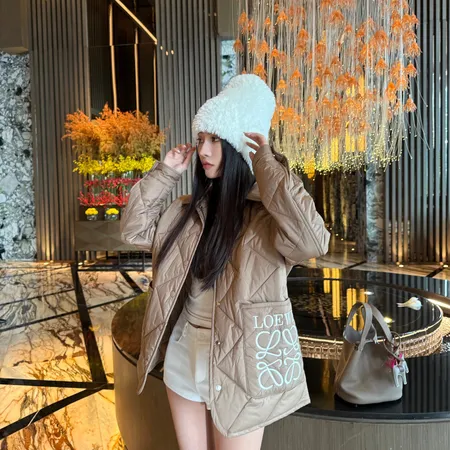 ロエベ loewe ダウン ジャケット コピー激安通販