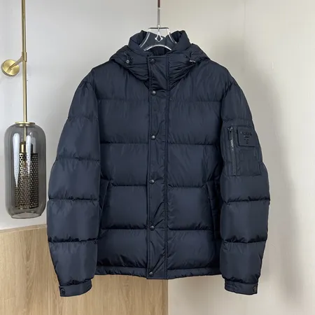 プラダ prada ダウン ジャケット 偽物激安通販