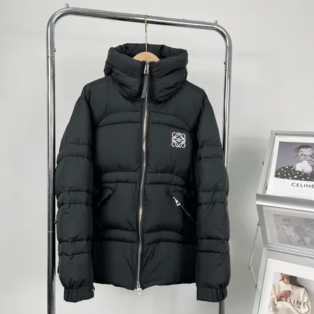 ロエベ loewe ダウン ジャケット スーパーピーN級品激安