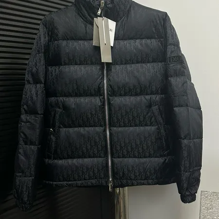 ディオール dior ダウン ジャケット 偽物N級品激安