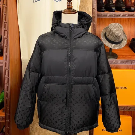 ルイヴィトン louis-vuitton ダウン ジャケット 偽物激安通販