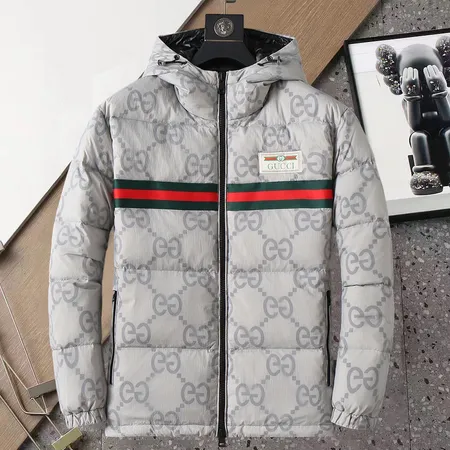 グッチ gucci ダウン ジャケット スーパーピーN級品激安