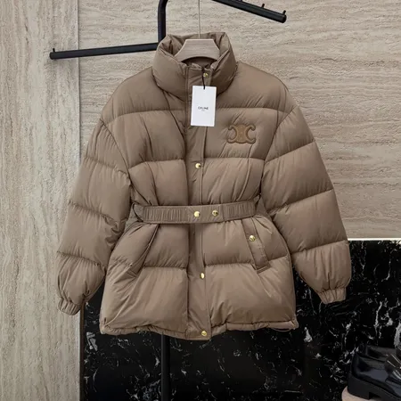 セリーヌ celine ダウン ジャケット スーパーピーN級品激安