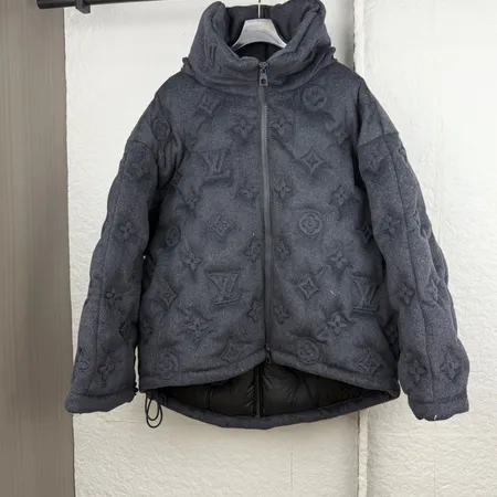 ルイヴィトン louis-vuitton ダウン ジャケット 偽物全品送料無料