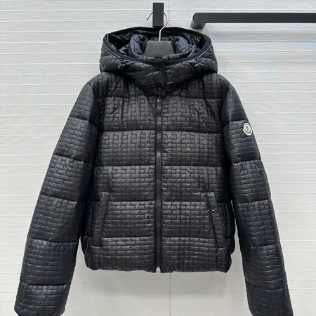 モンクレール moncler ダウン ジャケット コピー激安通販